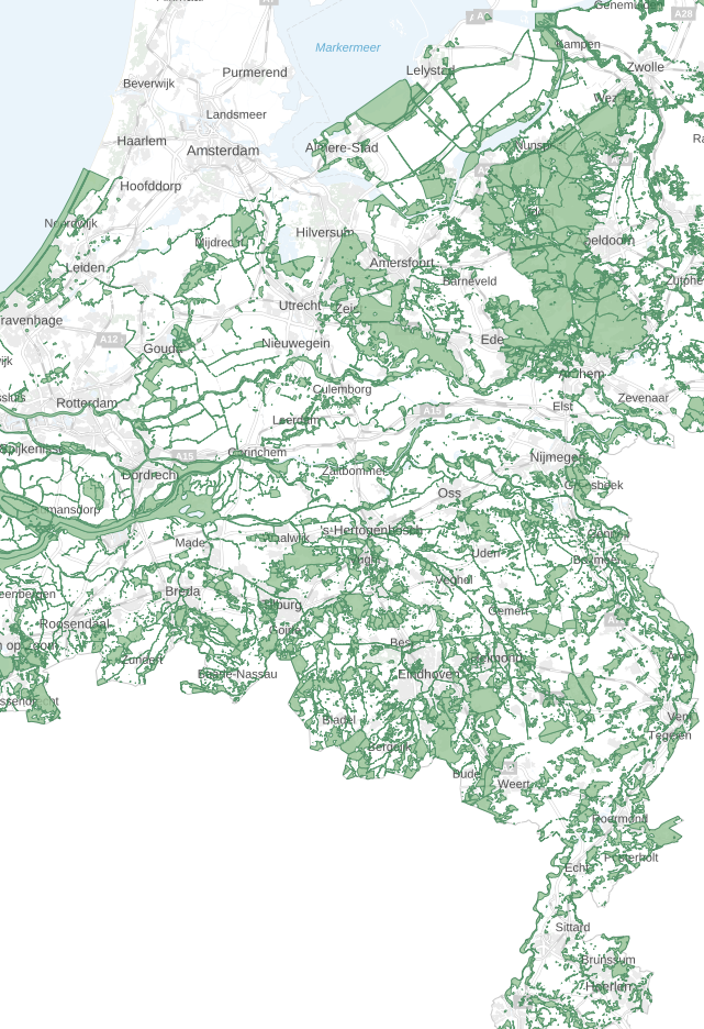 Deze afbeelding laat de ligging van relevante gebieden onder het Natuurnetwerk Nederland zien.