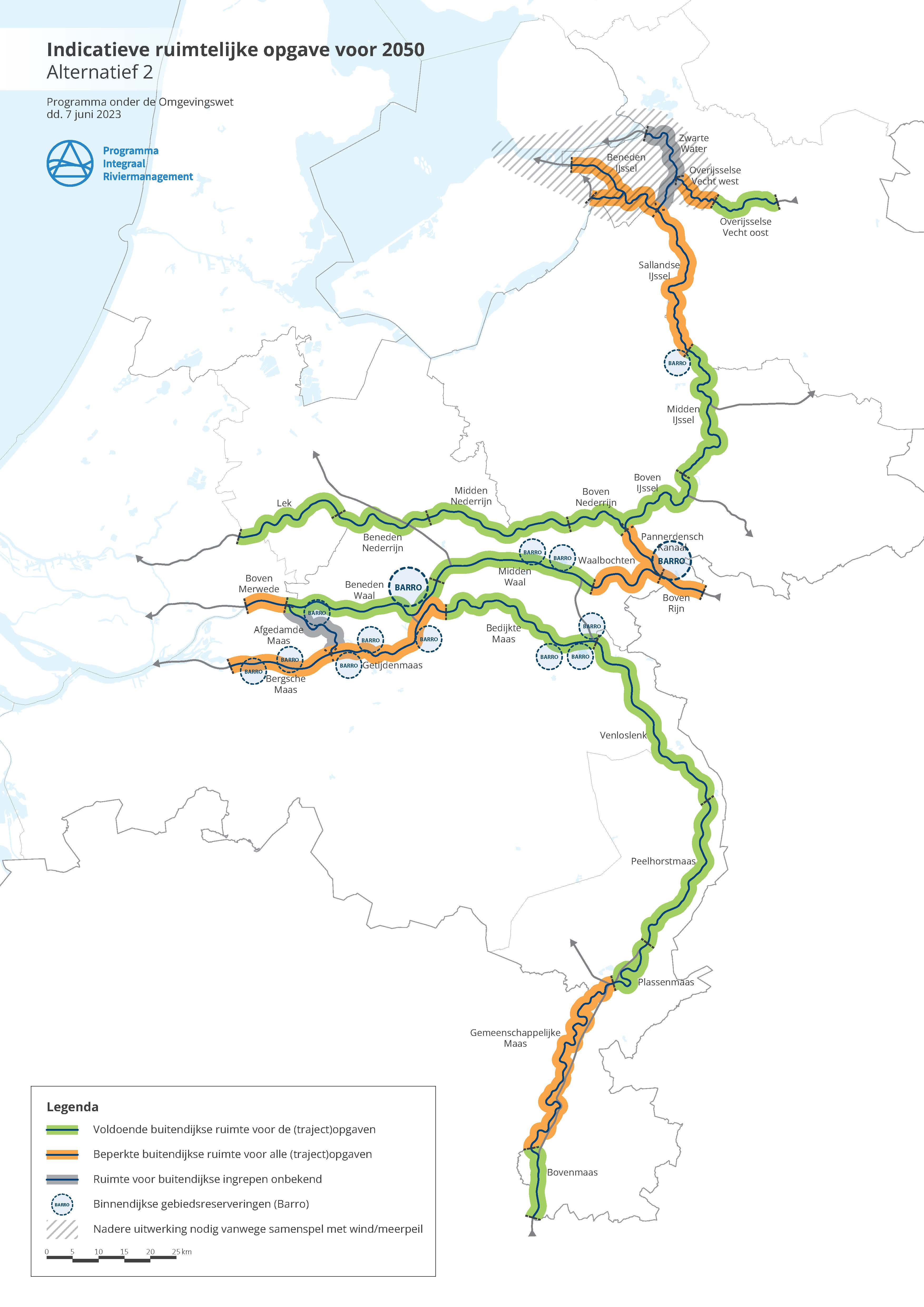 Deze afbeelding geeft voor alternatief 2 de ruimtelijke consequenties weer ten opzichte van de referentiesituatie. In alternatief 2 is op veel trajecten langs de Maas, Waal en IJssel beperkte buitendijkse ruimte voor alle trajectopgaven. 